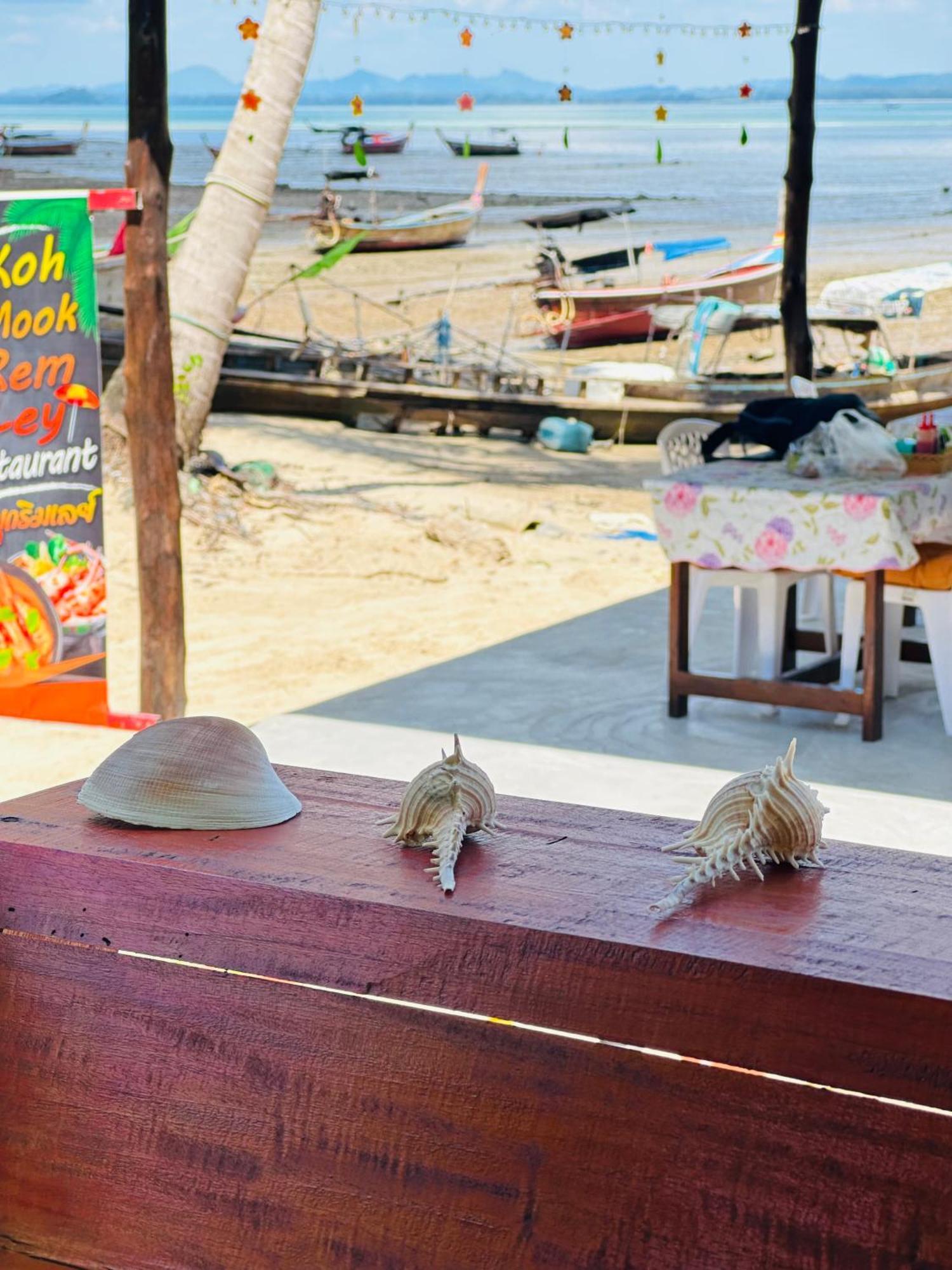 Koh Mook Rem Ley Hotell Trang Eksteriør bilde